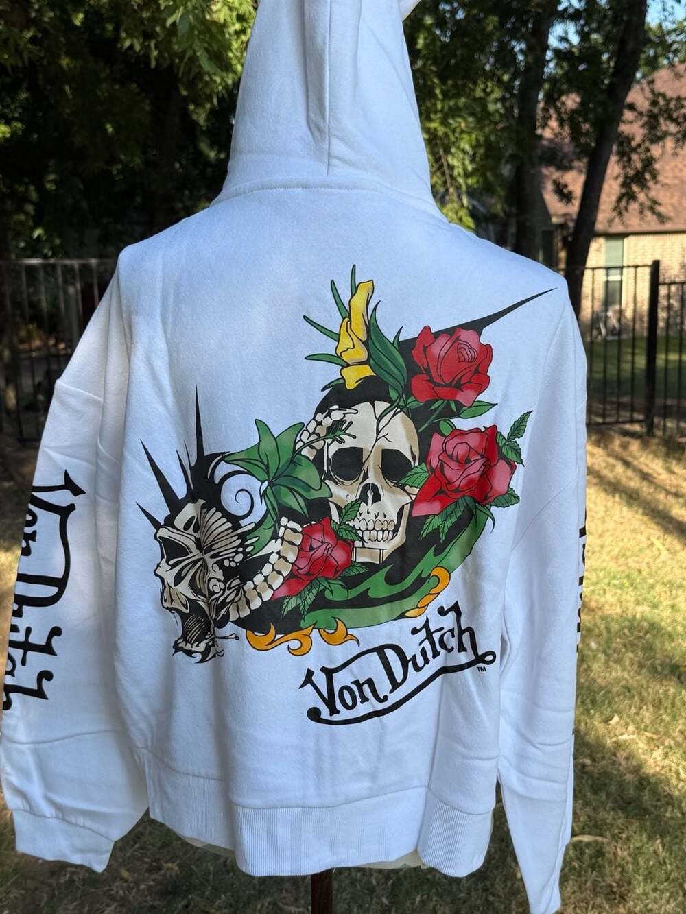Von Dutch 1X Zip Up Woman’s Hoodie NWT Skull Oasis